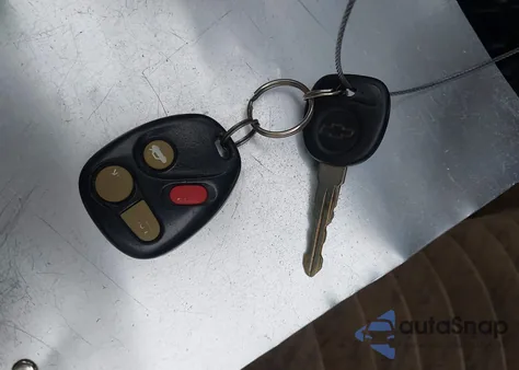 2000 Chevrolet Impala from USA, damaged, VIN 2G1WF55K8Y9319608